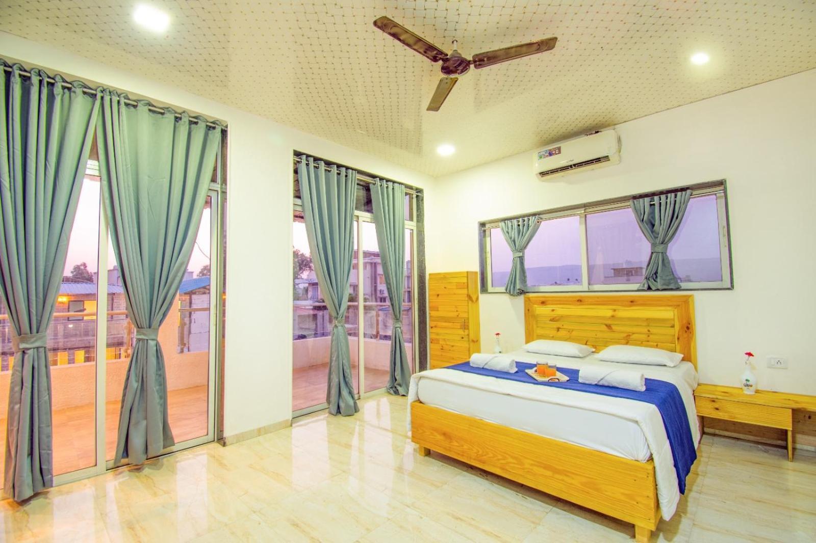 Empyrean Stay Ll 6Bhk Ll Royal Bramha Palace Ll Pvt Pool Ll Lonavala Esterno foto