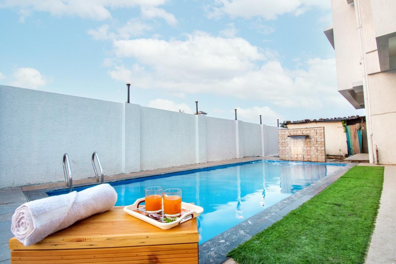 Empyrean Stay Ll 6Bhk Ll Royal Bramha Palace Ll Pvt Pool Ll Lonavala Esterno foto